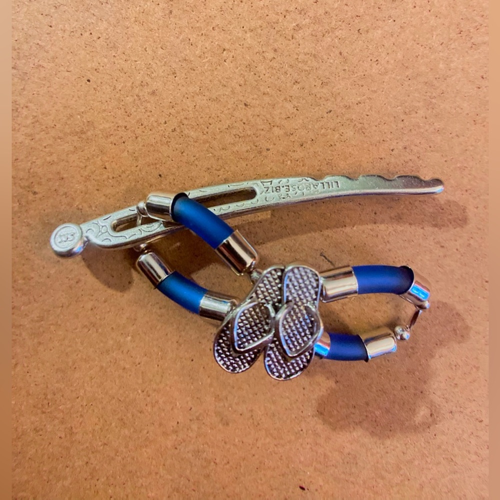 Lilla rose hair clip